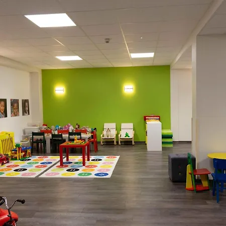 Internationales Tagungszentrum Karimu Отель