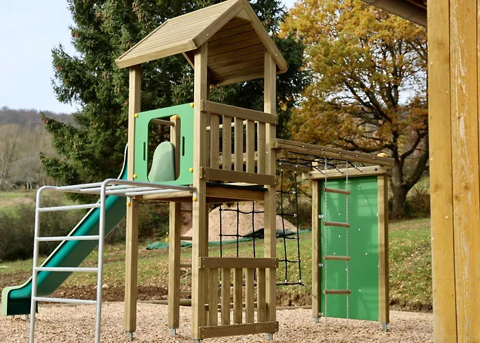 Internationales Tagungszentrum Karimu Hotel *